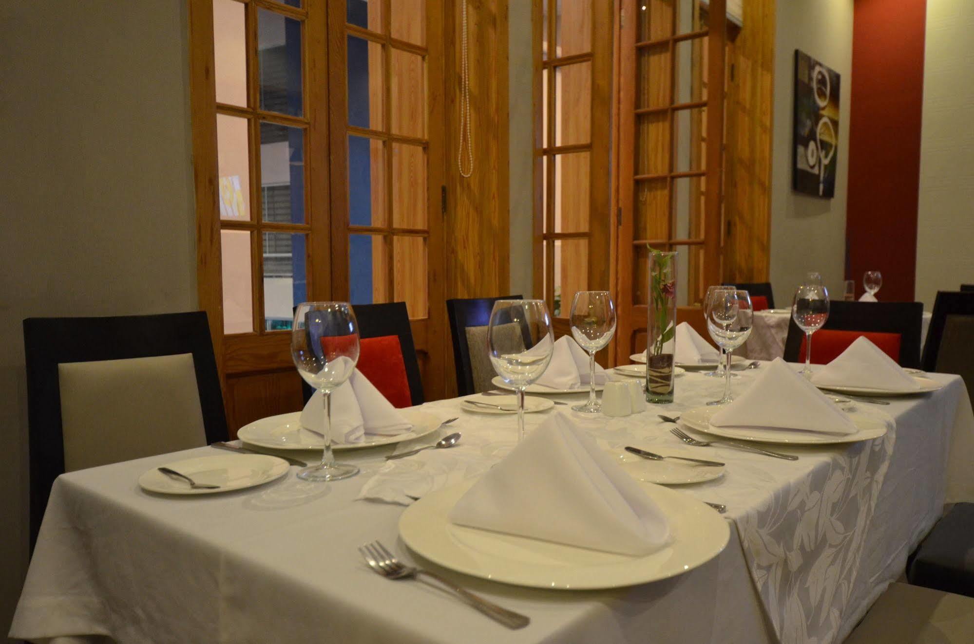 Camino Plaza Hotell Cochabamba Eksteriør bilde