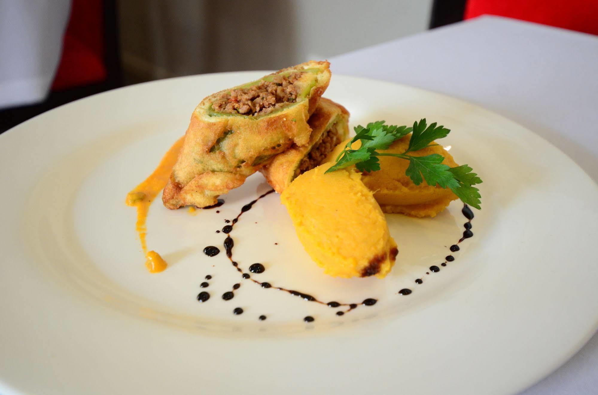 Camino Plaza Hotell Cochabamba Eksteriør bilde