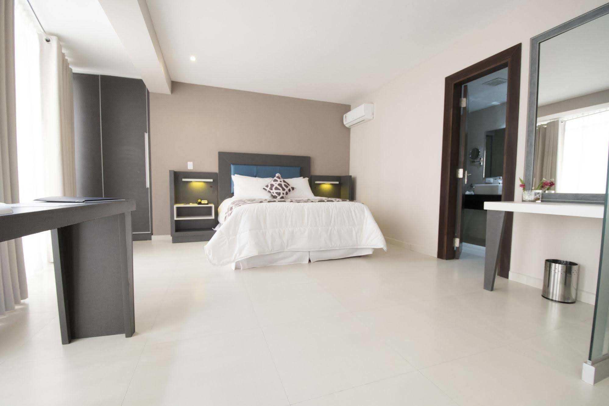 Camino Plaza Hotell Cochabamba Eksteriør bilde